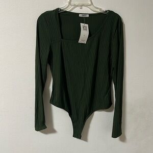 NWT Ribbed long sleeve body suit